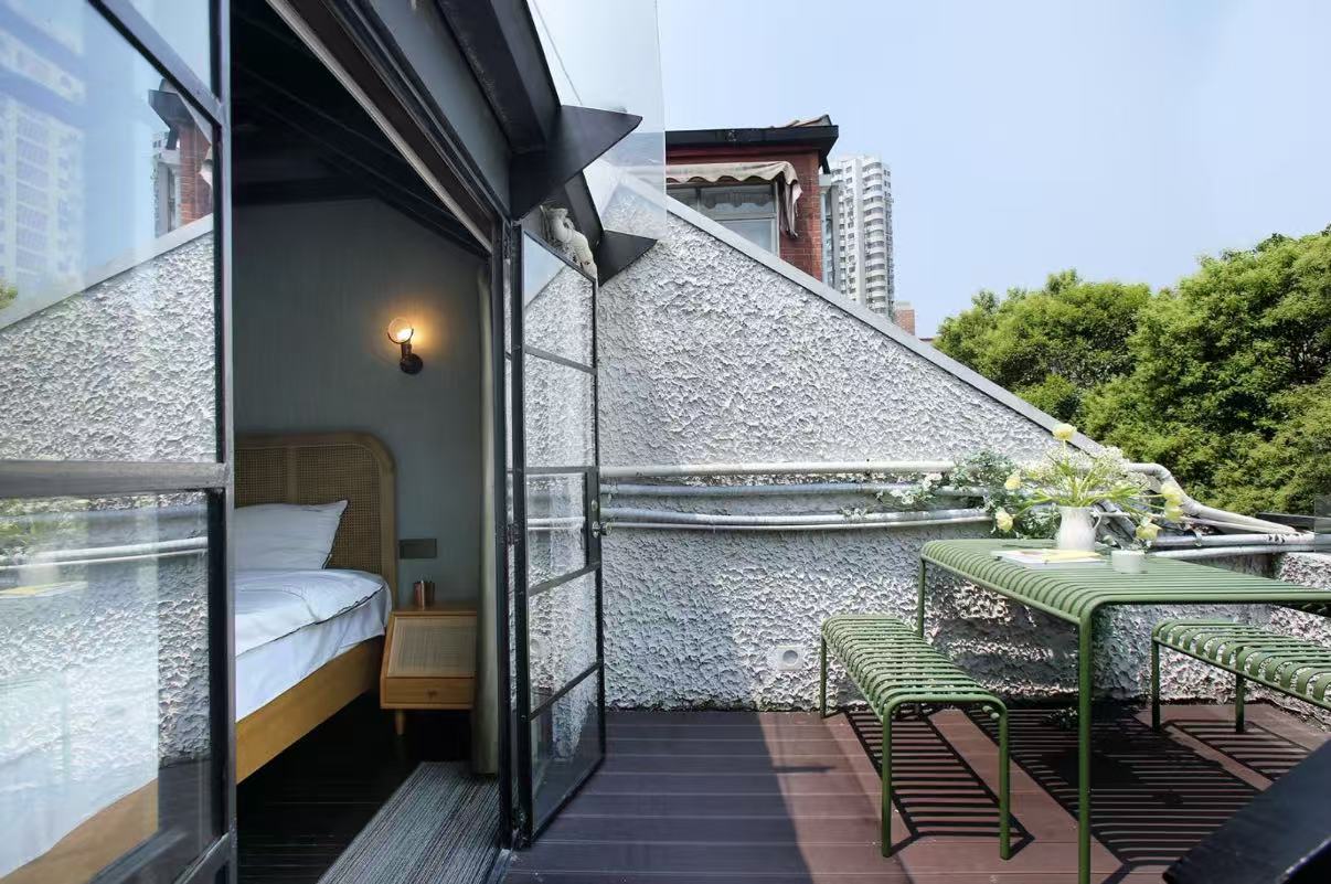 Shanghai Stays: Heritage Charm vs Modern Comfort