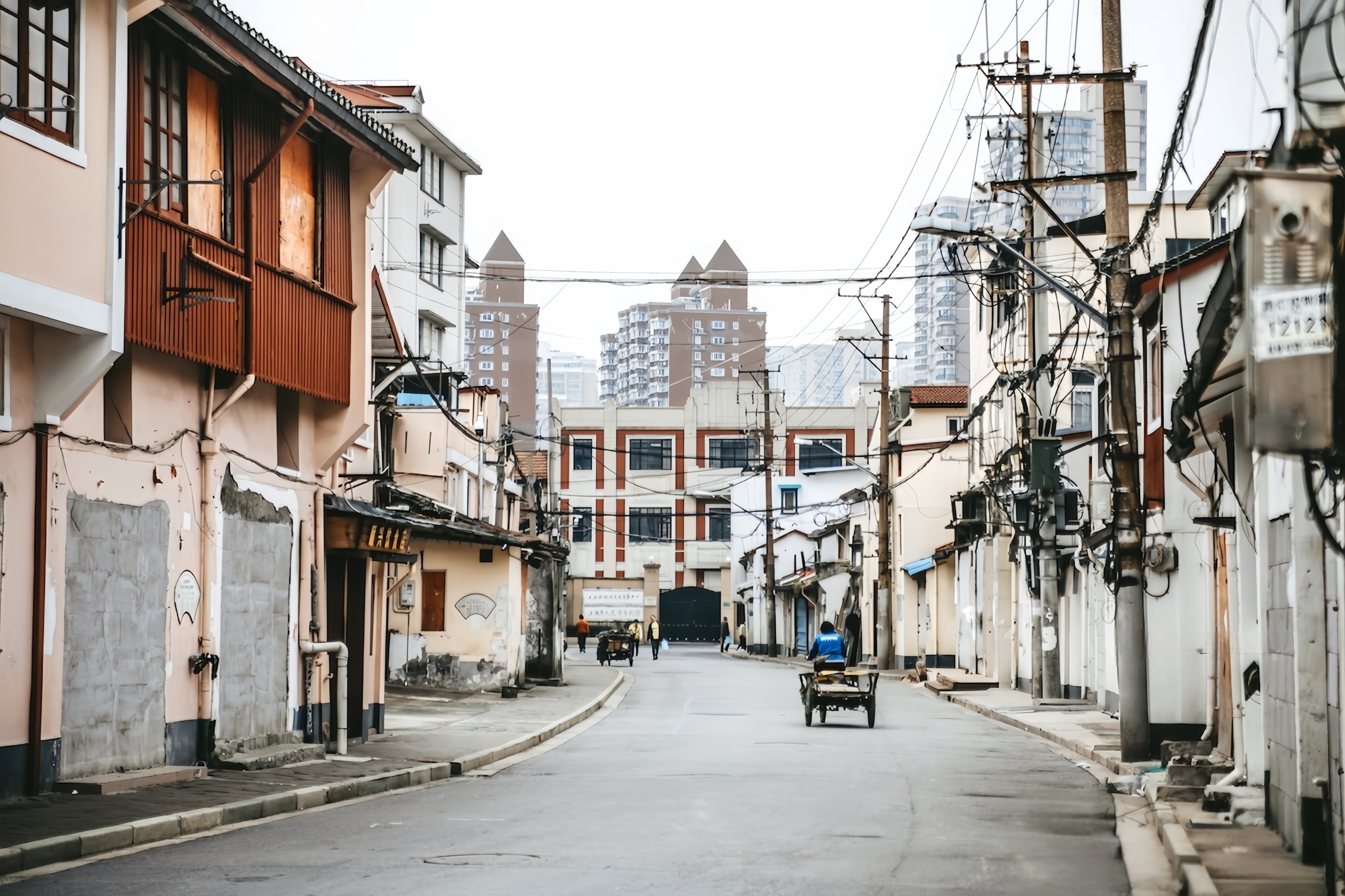 Discover Old Shanghai on a Moped