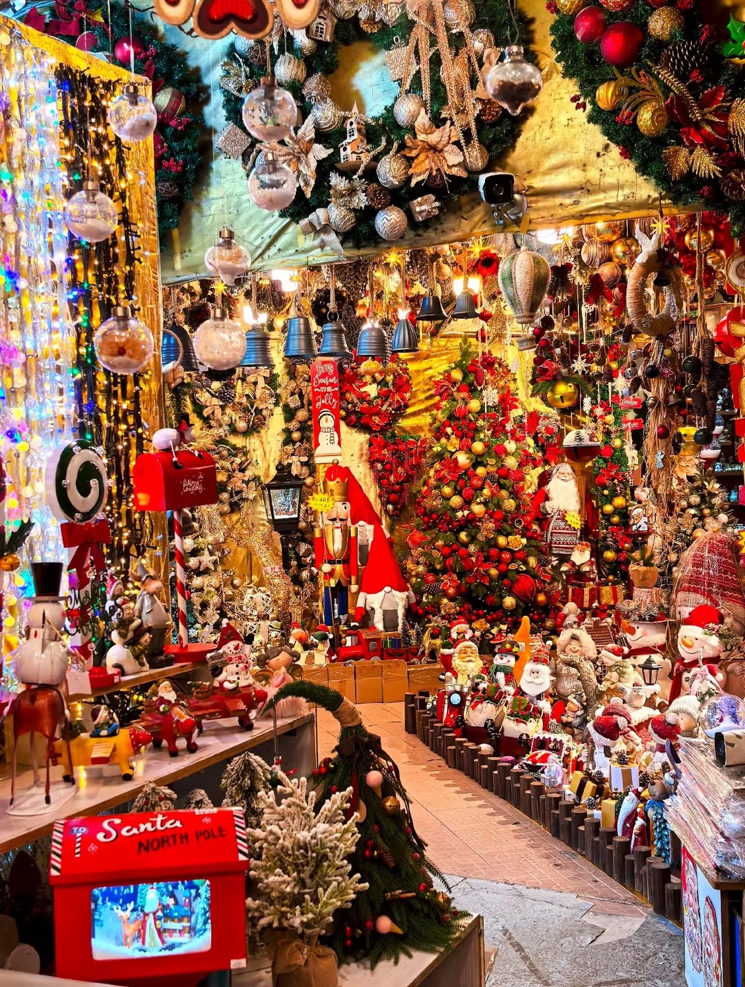 Shanghai's Christmas Magic: 2025 Guide to Markets, Lights & Disney