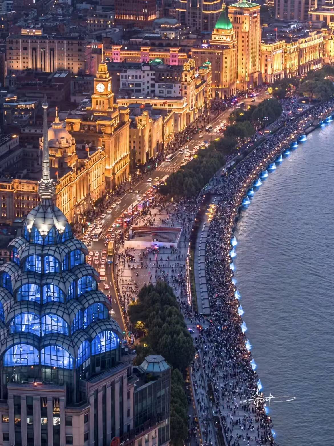 The Bund-Nanjing Road Guide: Where History Meets Glamour