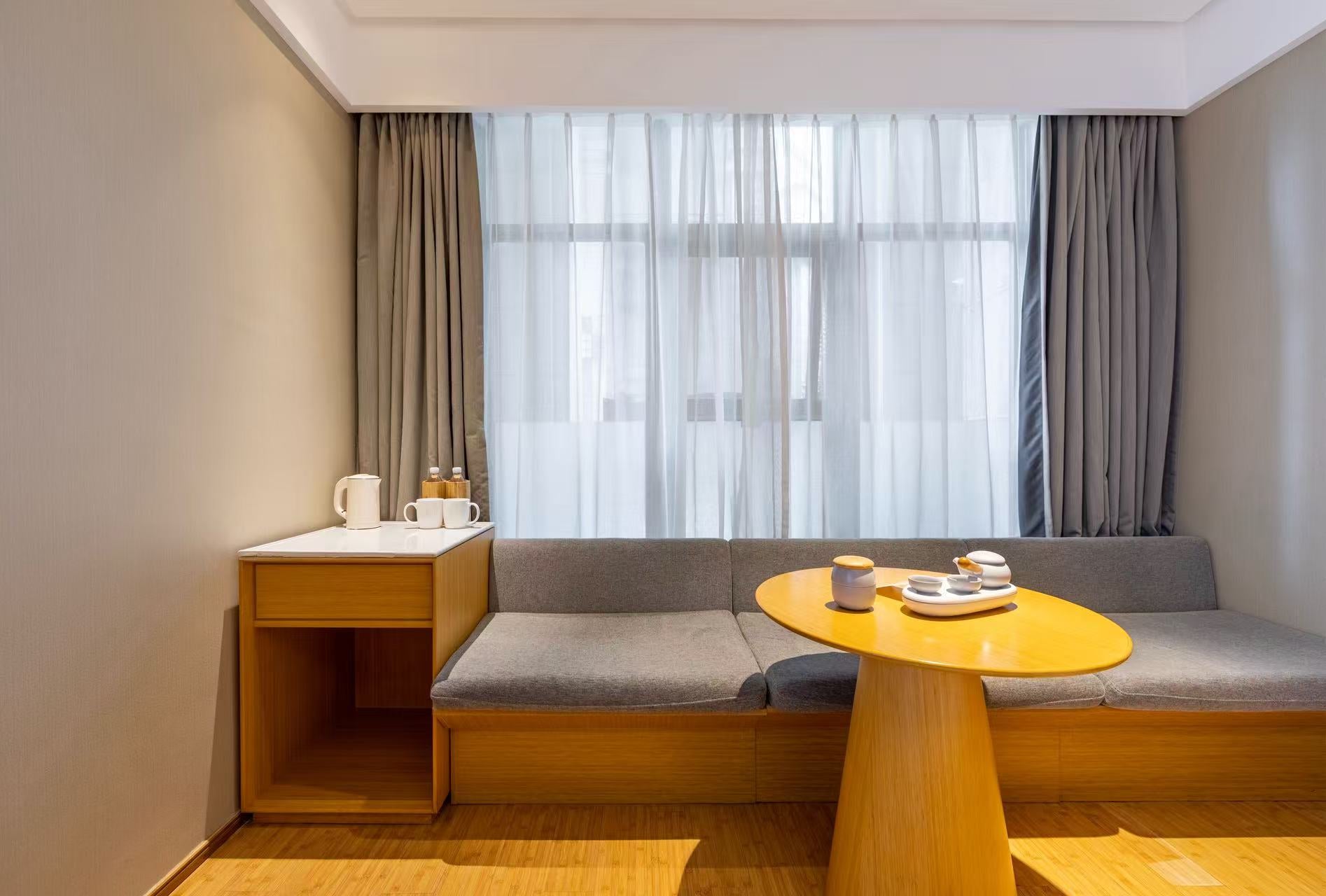 JI Hotel -Shanghai Changshou Road,near Jing'an Temple
