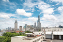 Moxi Stunning City View Apt with Oriental Pearl ViewNear Yu Garden, the Bund & Metro Lines 10 and 14-3