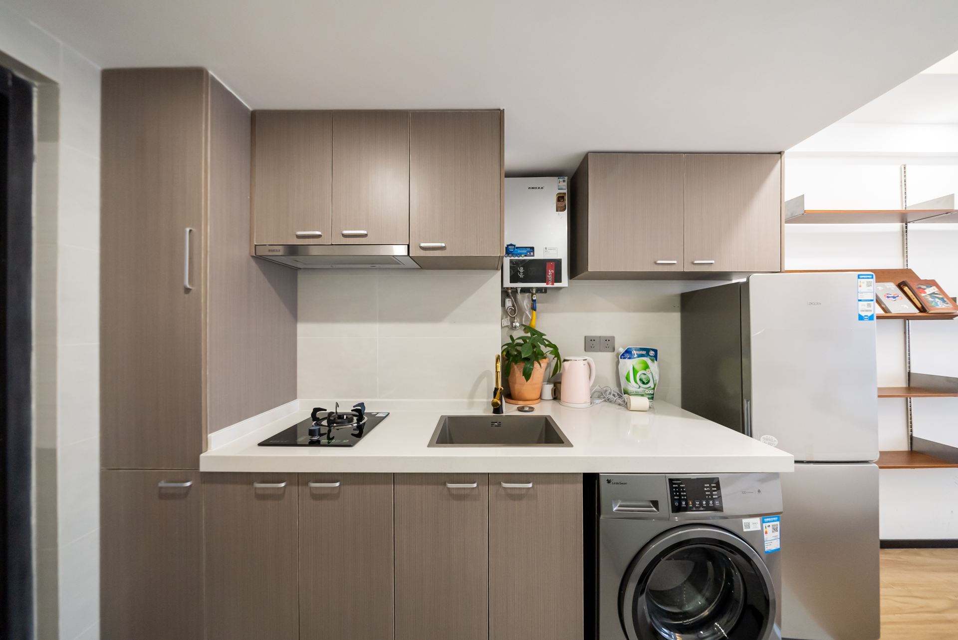 Moxi Stunning City View Apt with Oriental Pearl ViewNear Yu Garden, the Bund & Metro Lines 10 and 14-9