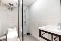 Moxi Cozy Ins-style Apartment Near Metro Lines 4 & 11 & Hongqiao-5