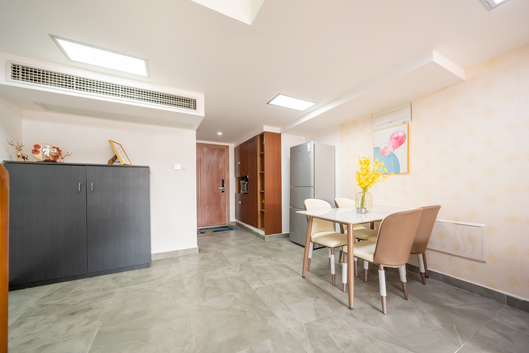 Shanghai Hills & Freshly Home Loft Retreat with 17&2 Line Access near NECC-3