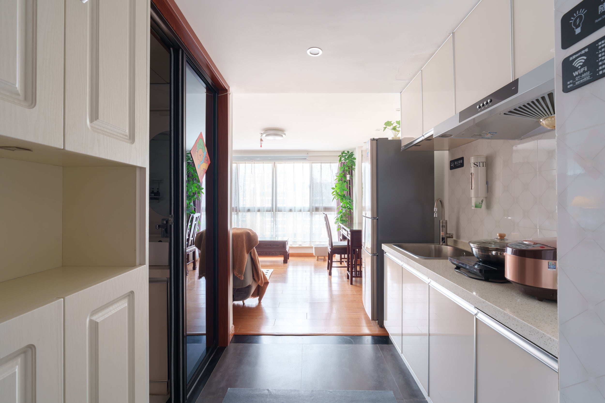 Chiya Cozy Floor-to-Ceiling Window Apartment Near SNIEC, Century Park & Lines 6 & 8 Metro-11