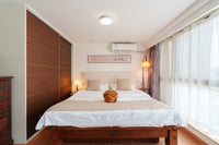 Chiya Cozy Floor-to-Ceiling Window Apartment Near SNIEC, Century Park & Lines 6 & 8 Metro-4