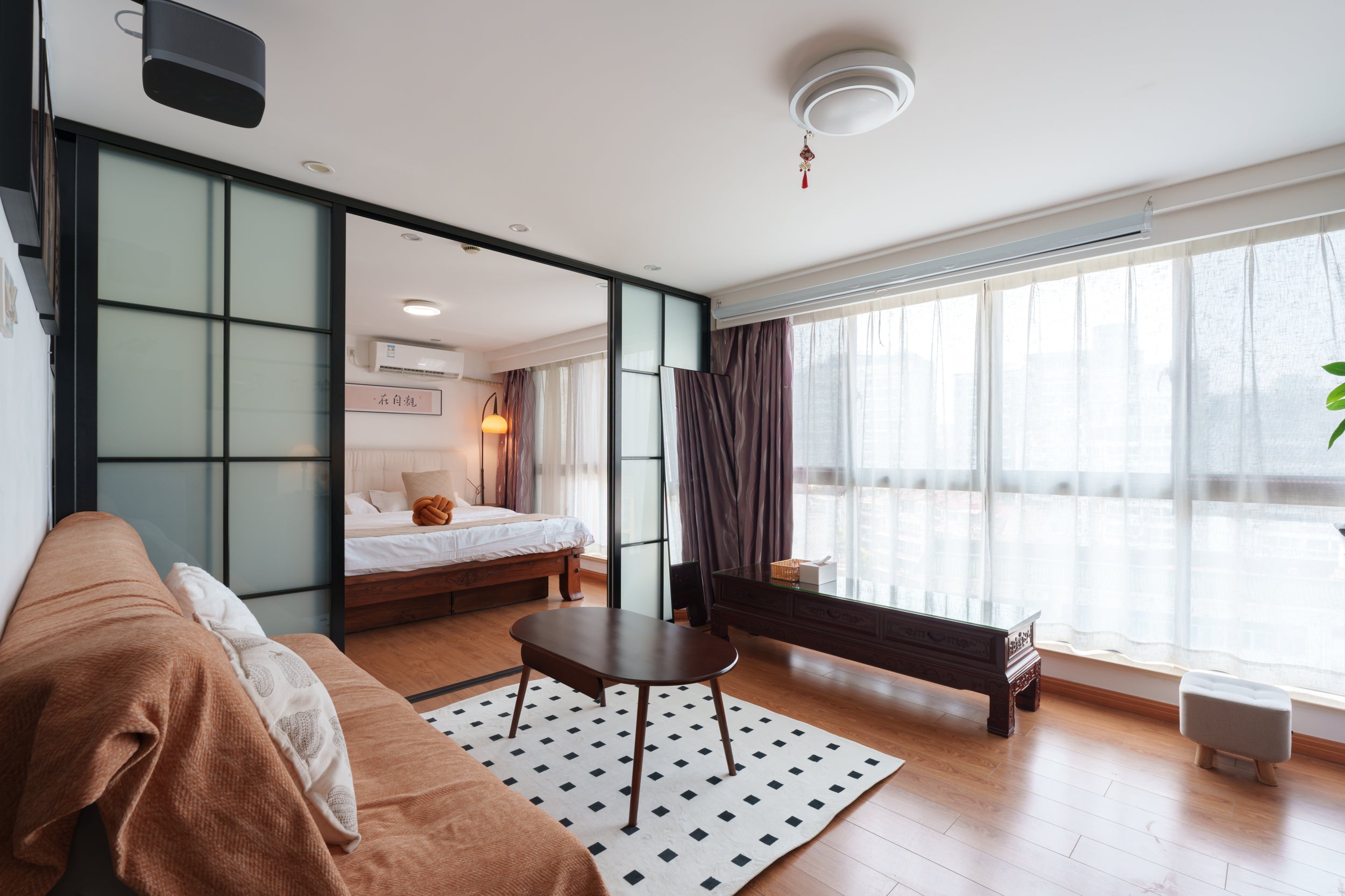 Chiya Cozy Floor-to-Ceiling Window Apartment Near SNIEC, Century Park & Lines 6 & 8 Metro-3