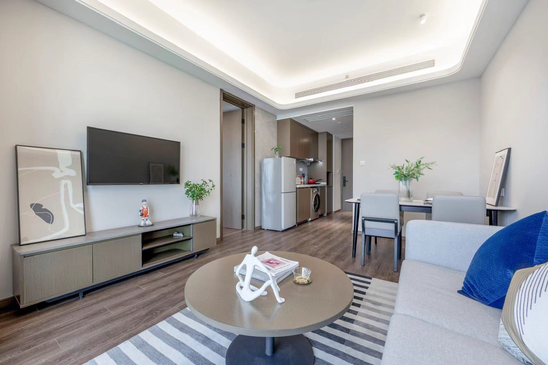 Fangyu Service Apartment Premier Suite(75 sqm)