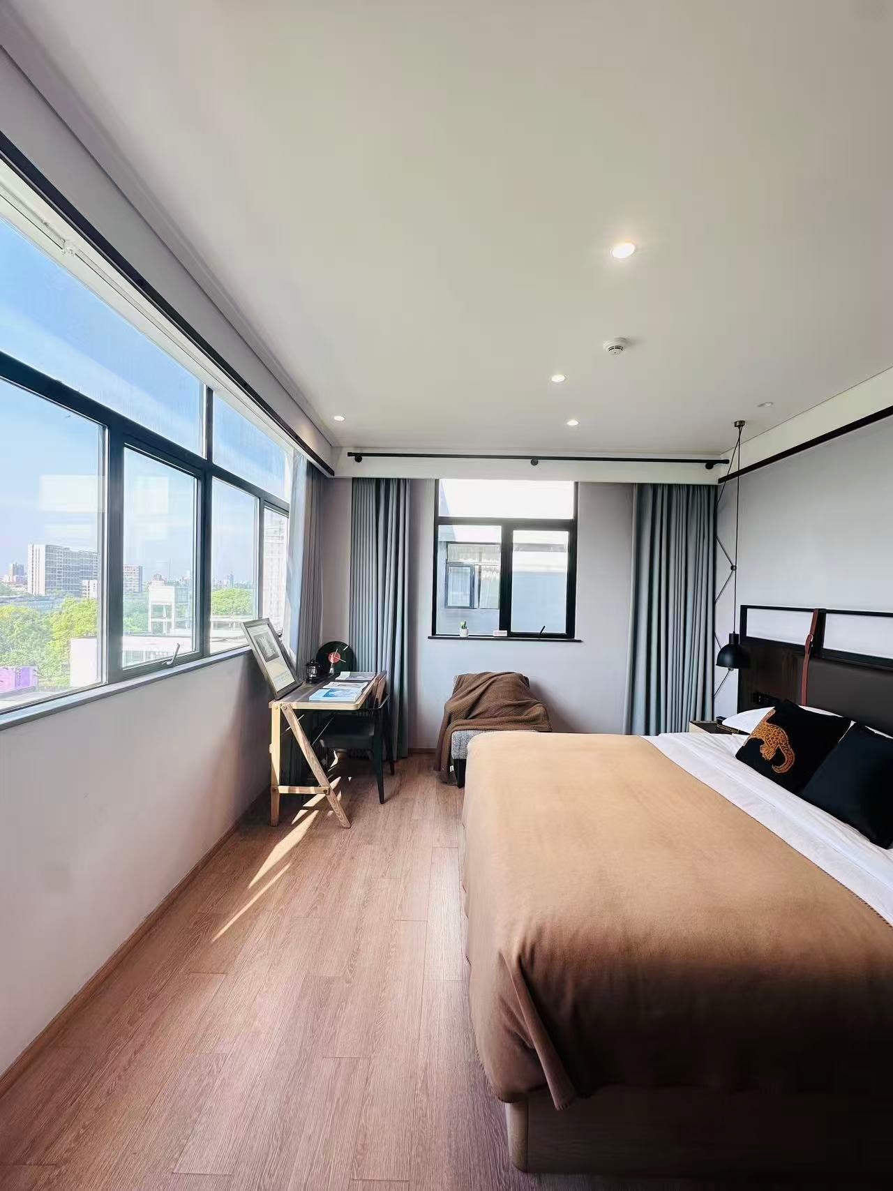 COZI Comfort Apartment 10/19 Deluxe Studio (42 sqm)