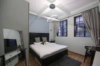 Shanghai Hills & Gefii Petite Terrace 2 rooms Family Downtown Suite close to Metro Line 2 Jing'an Temple