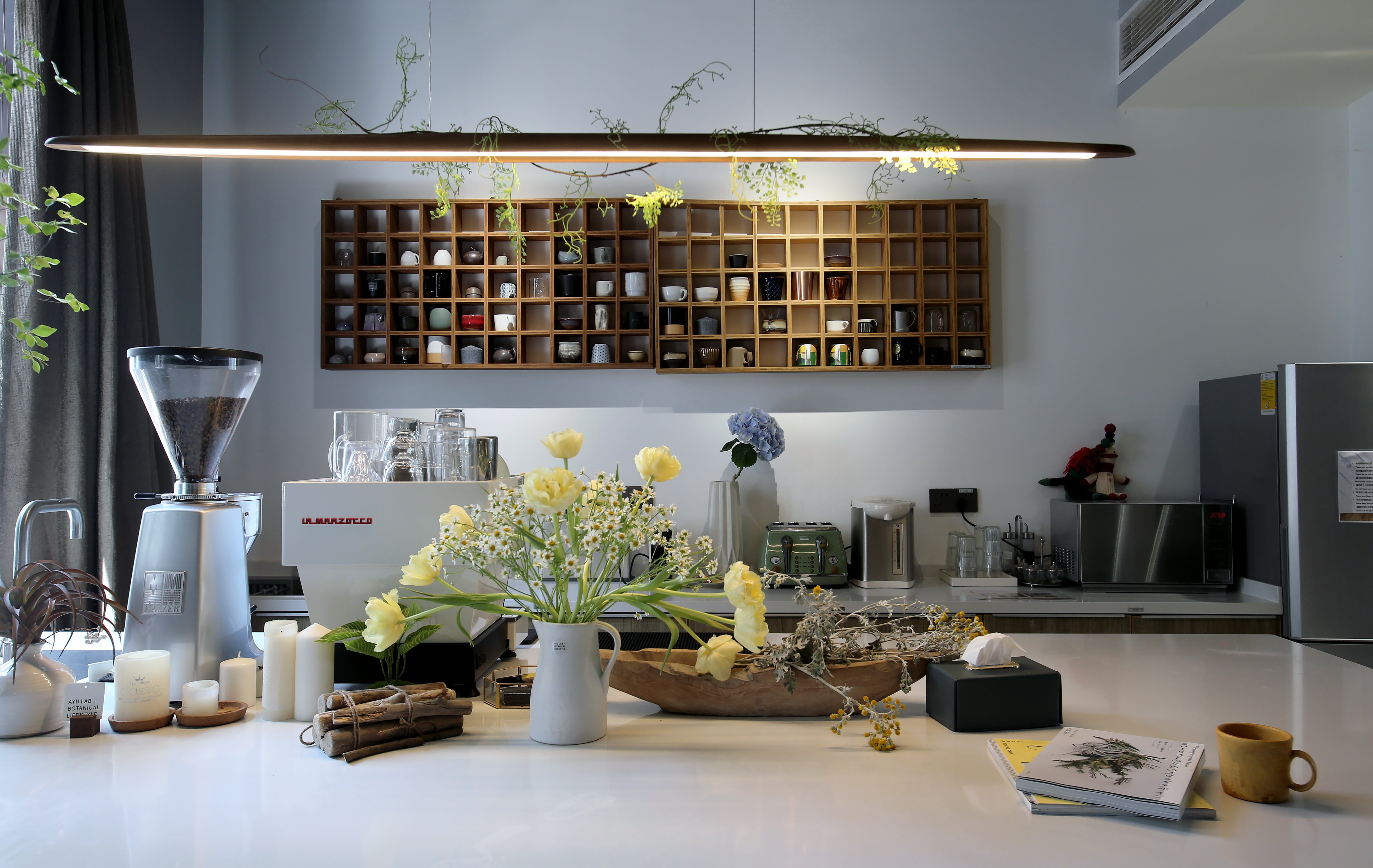 Shanghai Downtown Hills Boutique Guesthouse - Near Metro Line 7, Exit 3, Changping Road